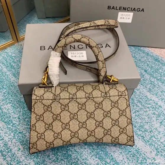 Hyperpeter HOURGLASS X BALENCIAGA GUCCI 0503